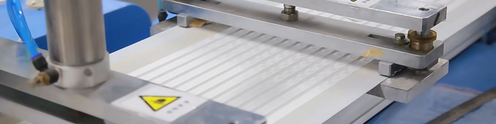 Ribbon weaving machines on the Meedee production floor