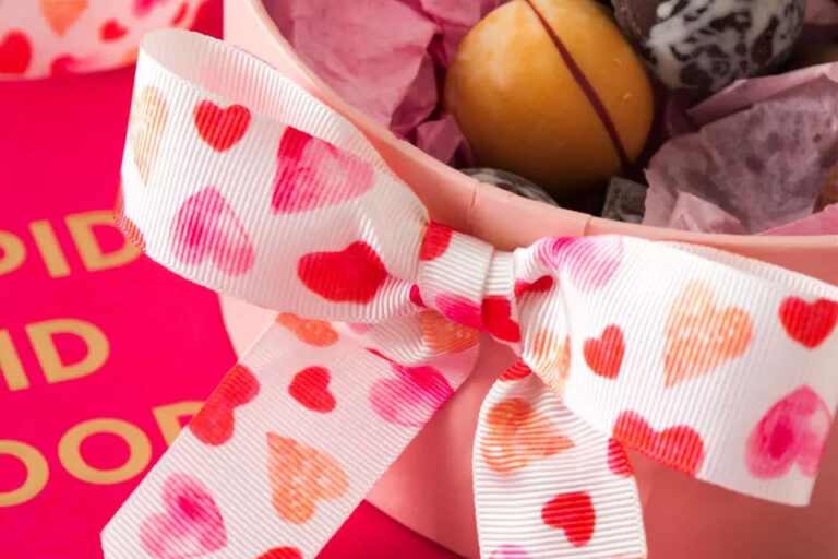 Toukokuun taiteen nauha: Ribbon Resource for Every Project: Your Go-To Wholesale Ribbon Resource for Every Project