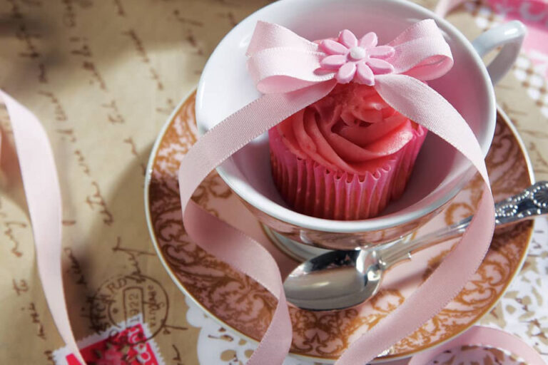 guide to selecting the perfect ribbon for crafting bows