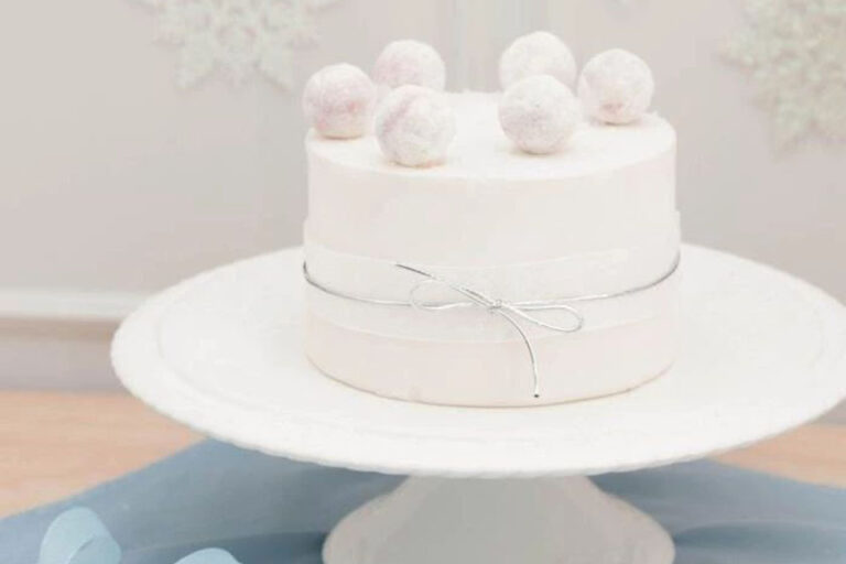 Comment attacher un ruban à un gâteau référence de projet ruban