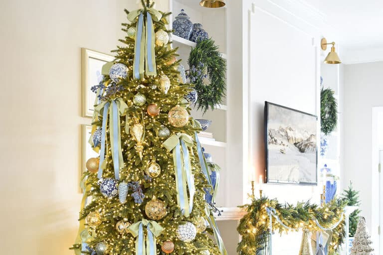 como decorar uma árvore de natal com fita