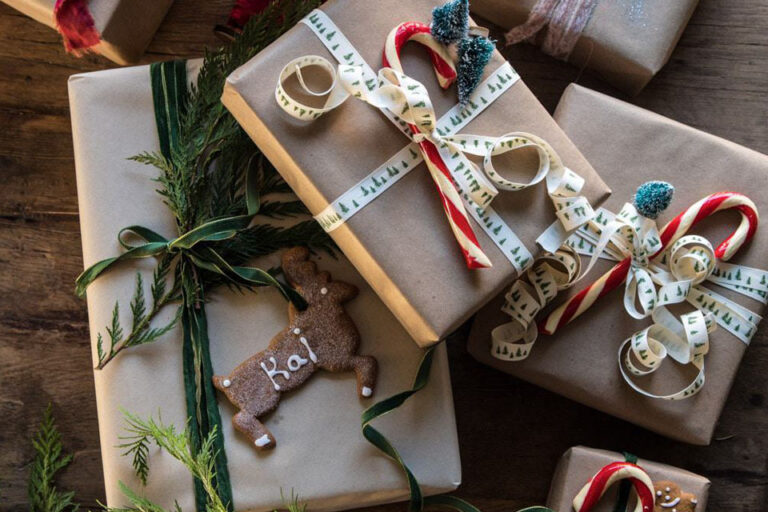 Canvas Ribbons: Where Artistry Meets Functionality