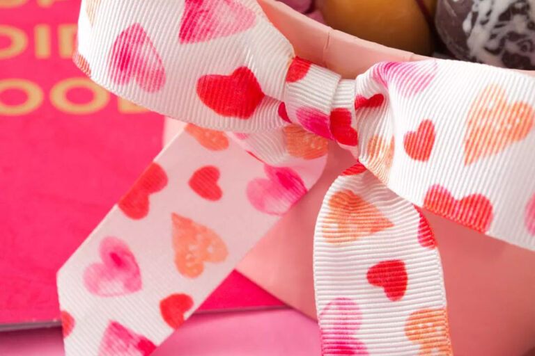 Crafting Layered Grosgrain Ribbon Flowers: A Scientific Art